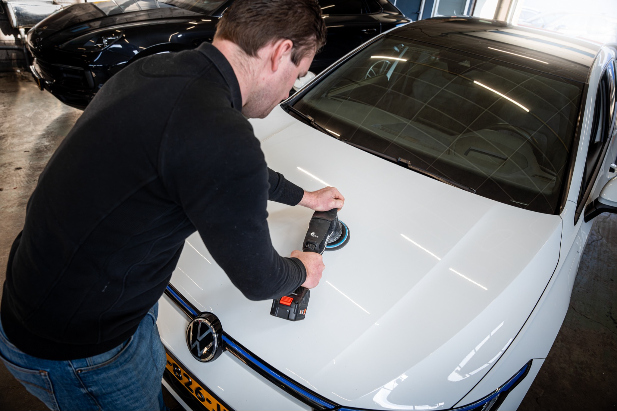 Form Image form_images_6_0_1774416136740294257.jpg Werkplaats | Luitjes Car Company