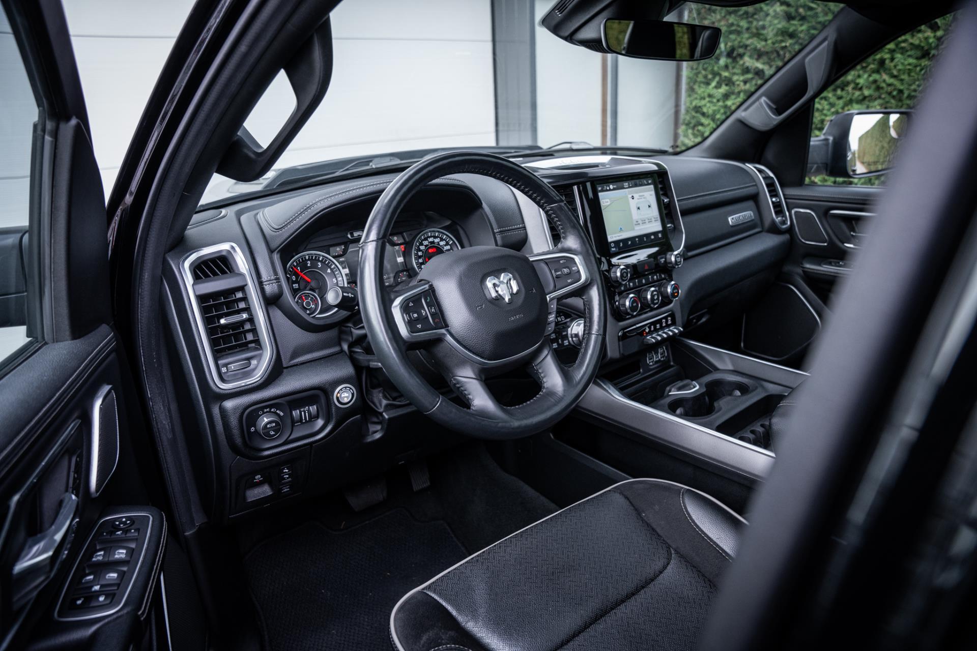 Dodge Ram 1500 5.7L V8 4x4 Laramie I Pano-dak I H&K I 52247154-2.jpg | Luitjes Car Company