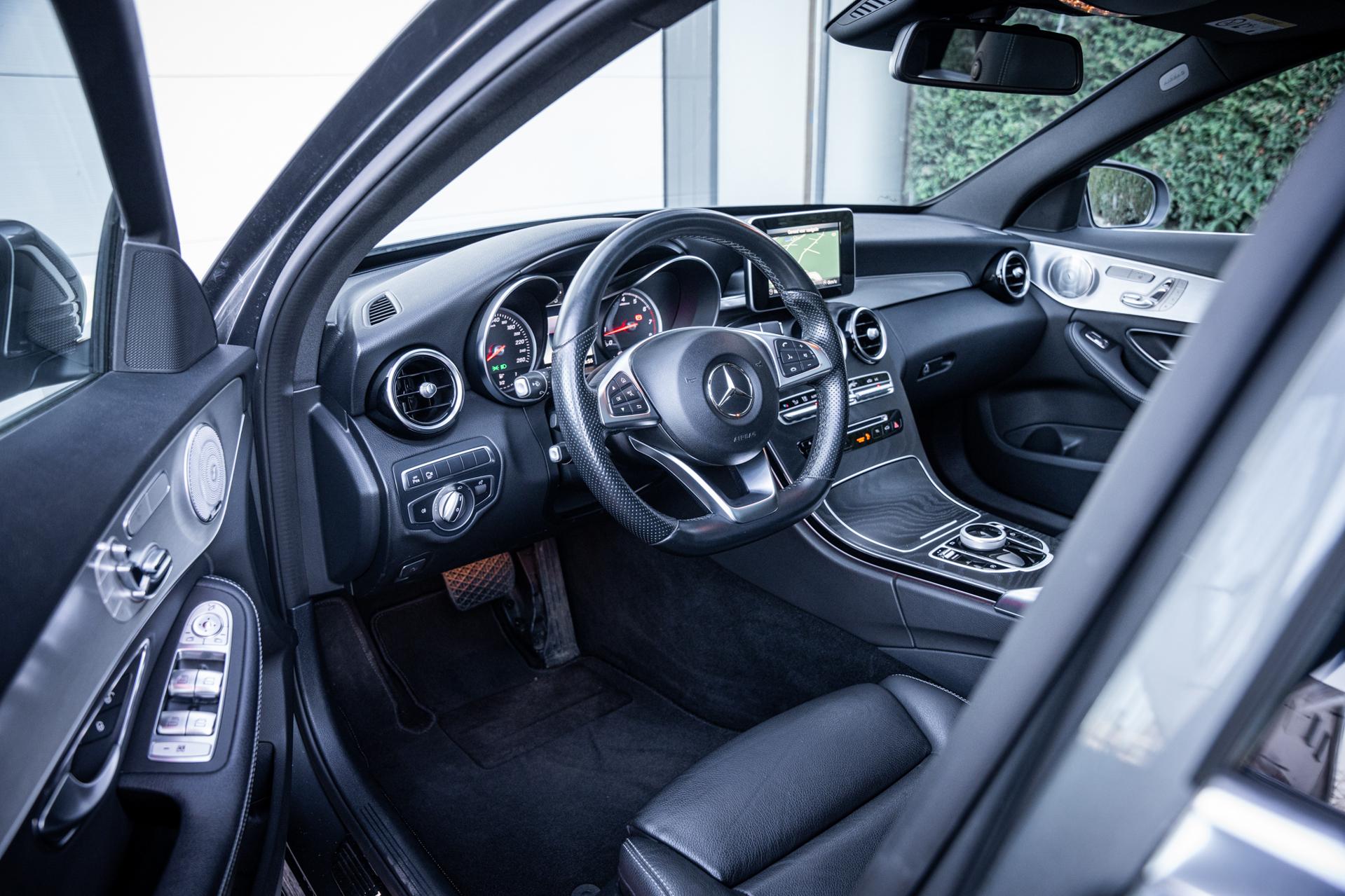 Mercedes-Benz C-Klasse Estate 180 AMG Sport I Pano I Burmester I Leder I 52247397-2.jpg | Luitjes Car Company