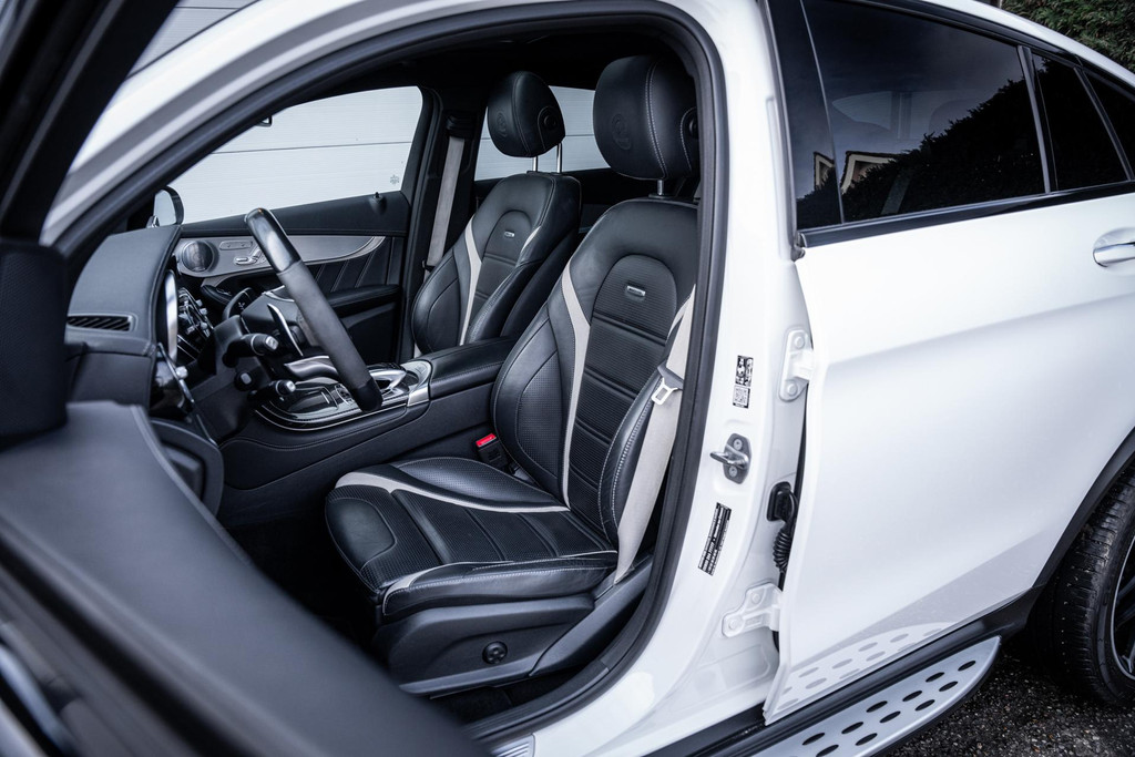 Mercedes-Benz GLC Coupé AMG 63 S 4MATIC+ 510pk Edition1 I Schuifdak 52247404-2.jpg | Luitjes Car Company