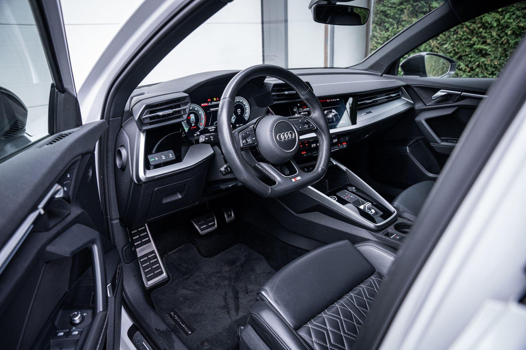 Audi A3 Sportback 45 TFSIe 245pk S-Line 52527960-2.jpg | Luitjes Car Company