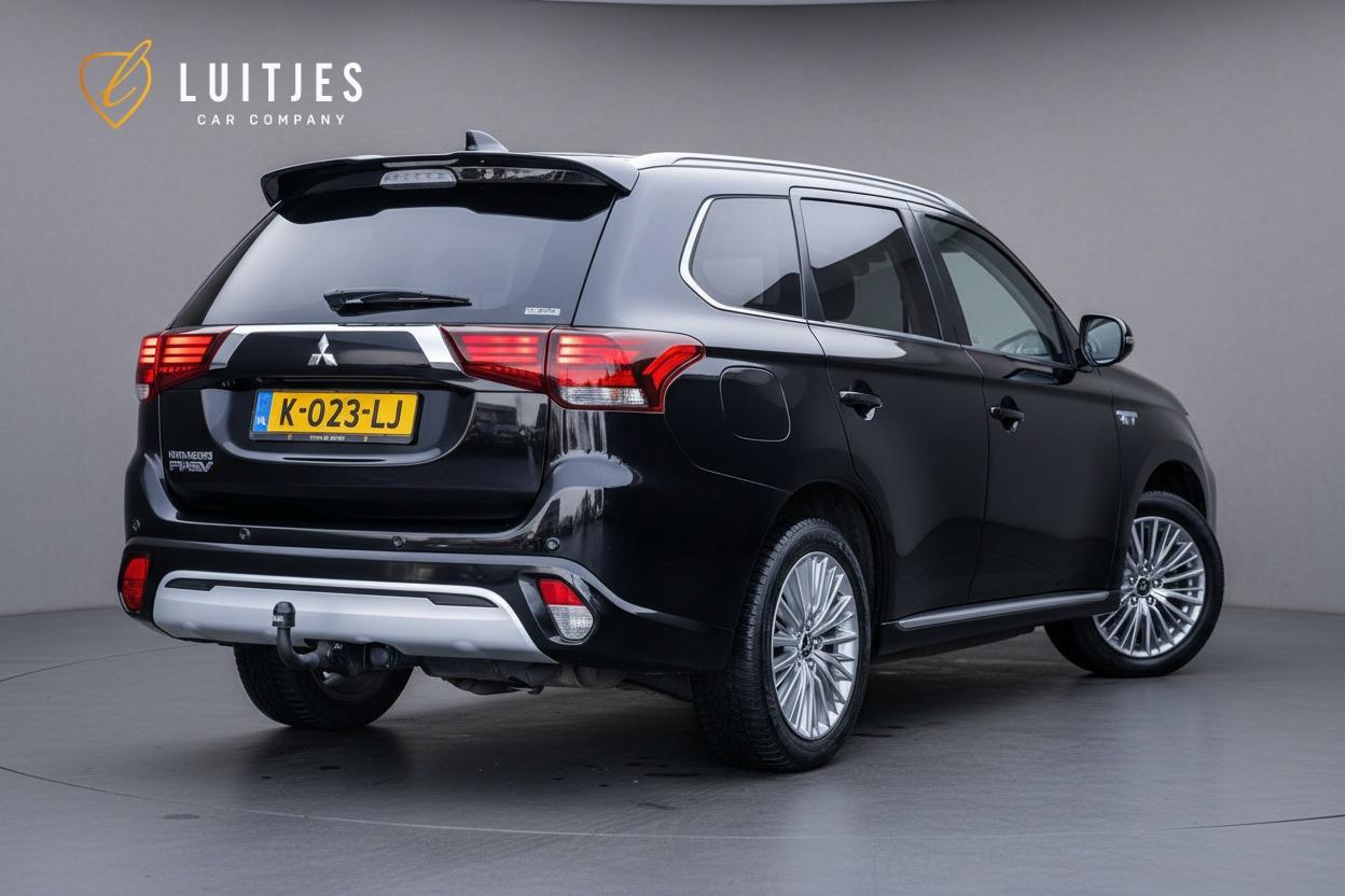 Mitsubishi Outlander 2.4 PHEV 239pk 52528013-1.jpg | Luitjes Car Company