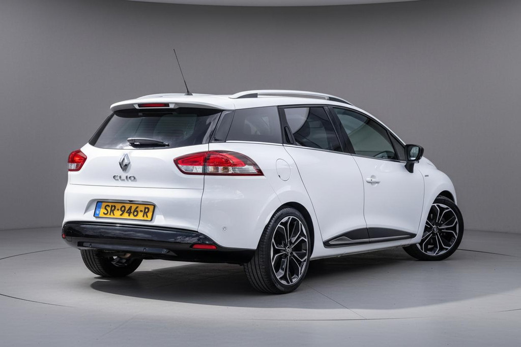 Renault Clio Estate 1.2 TCe 120pk Bose 52889271-1.jpg | Luitjes Car Company