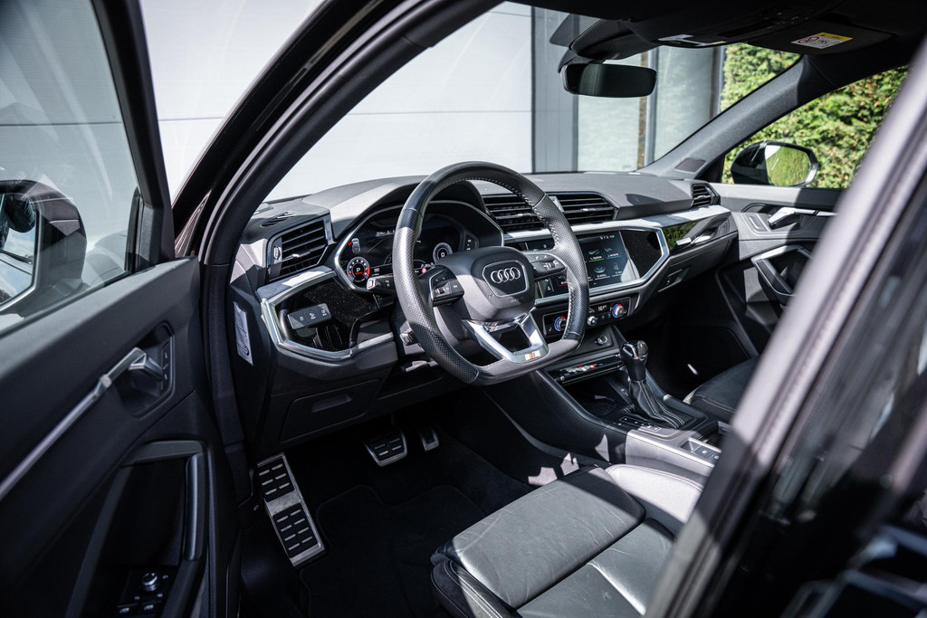 Audi Q3 Sportback 40 TFSI quattro S-Line 53300946-2.jpg | Luitjes Car Company