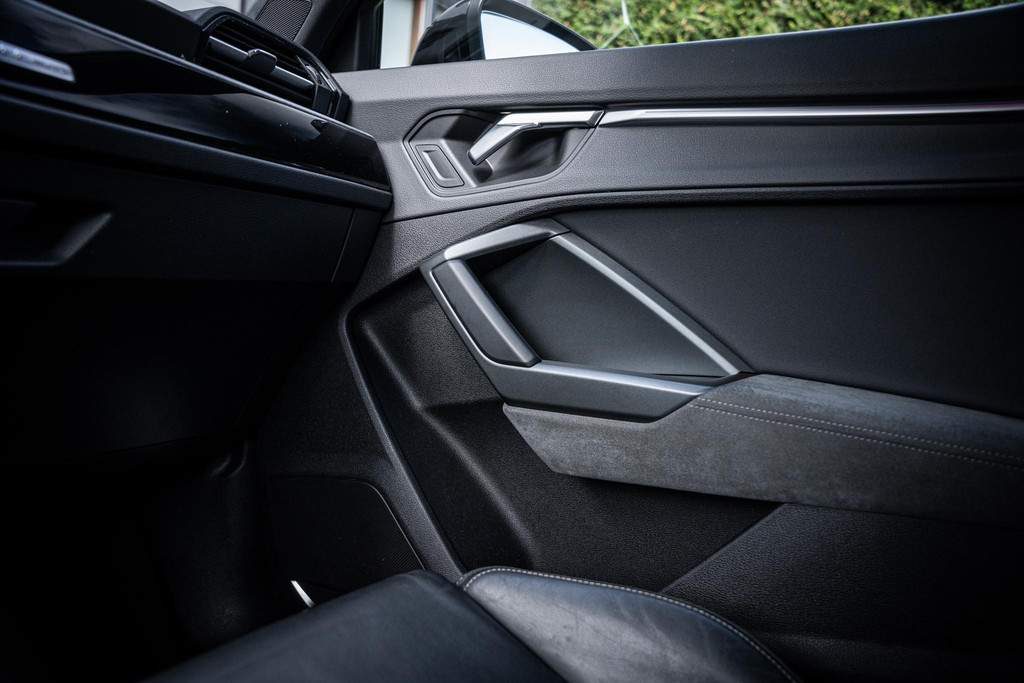 Audi Q3 Sportback 40 TFSI quattro S-Line 53300946-50.jpg | Luitjes Car Company