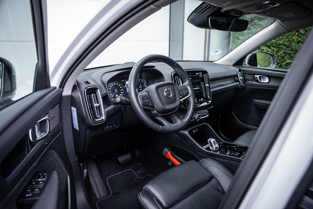 Volvo XC40 1.5 T5 Plug-In Hybrid Inscription 53300973-2.jpg | Luitjes Car Company