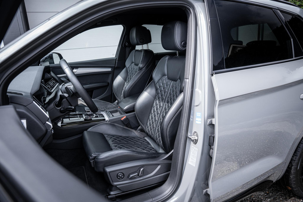 Audi Q5 55 TFSIe S-Line Competition 53580402-2.jpg | Luitjes Car Company