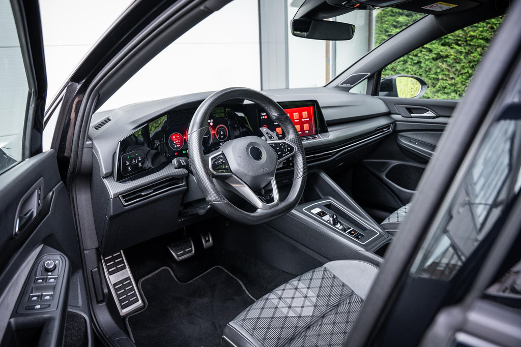 Volkswagen Golf 1.5 eTSI R-Line 53930230-2.jpg | Luitjes Car Company