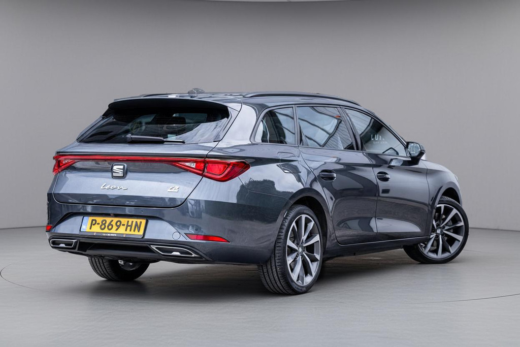 SEAT Leon Sportstourer 1.4 TSI eHybrid PHEV FR 54469072-1.jpg | Luitjes Car Company