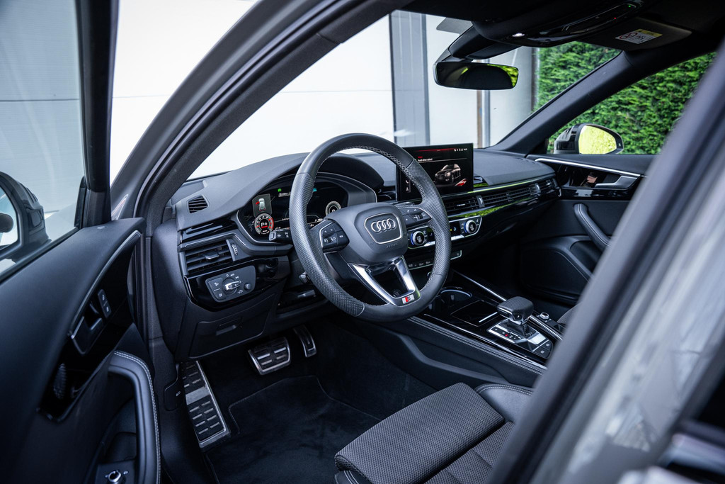 Audi A4 Avant 2.0 35 TFSI S-Line Competition 54647451-2.jpg | Luitjes Car Company