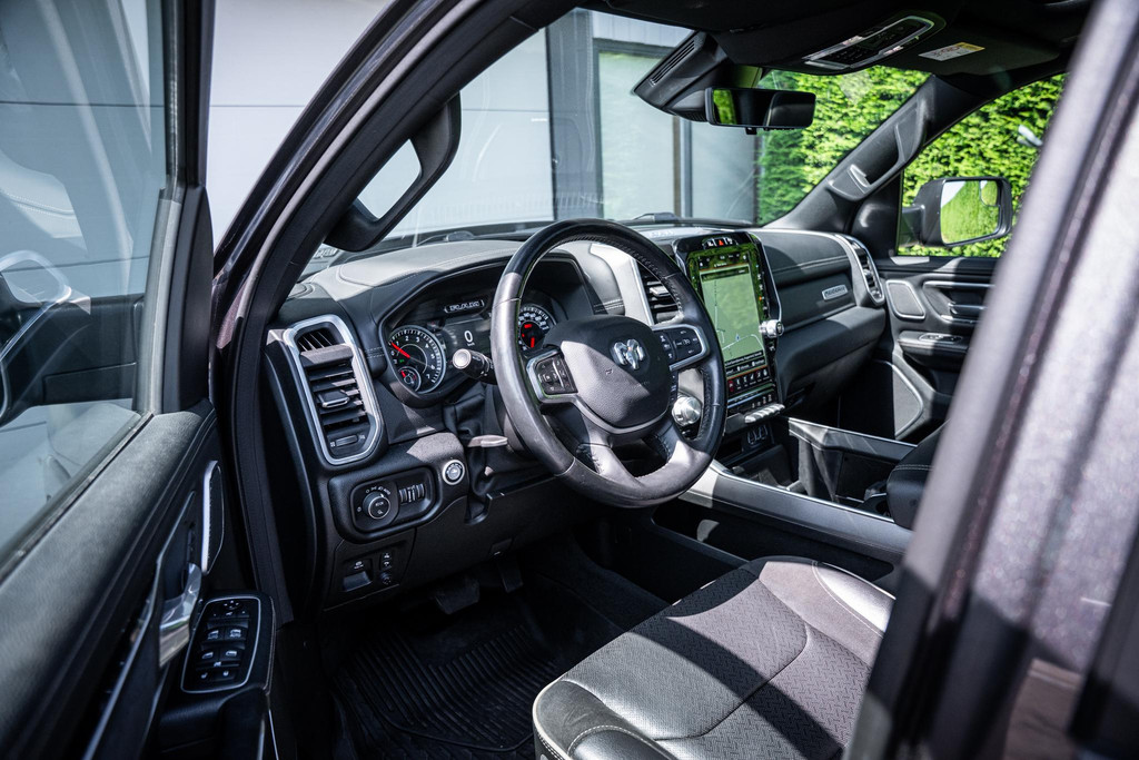 Dodge Ram 1500 5.7 V8 HEMI Laramie 54660382-2.jpg | Luitjes Car Company