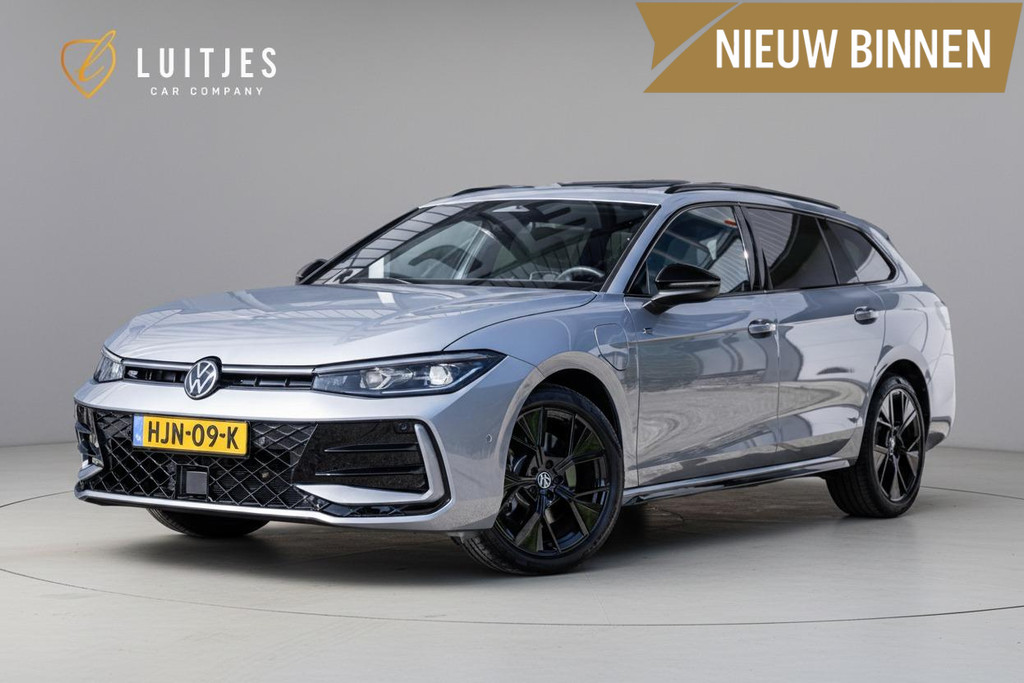 Volkswagen Passat Variant 1.5 eHybrid R-Line Black-Style 54761697-0.jpg | Luitjes Car Company