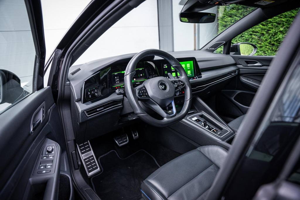 Volkswagen Golf 2.0 TSI R 4Motion 320pk R-Performance Pack| 54767325-2.jpg | Luitjes Car Company