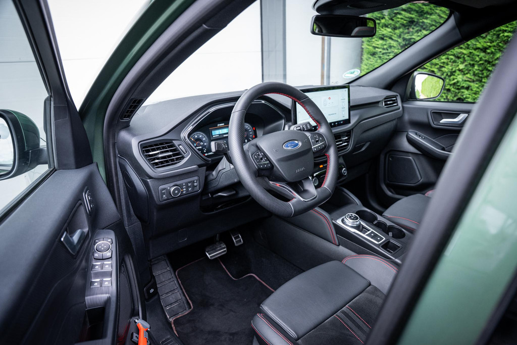 Ford Kuga 2.5 PHEV ST-Line X 54772240-2.jpg | Luitjes Car Company