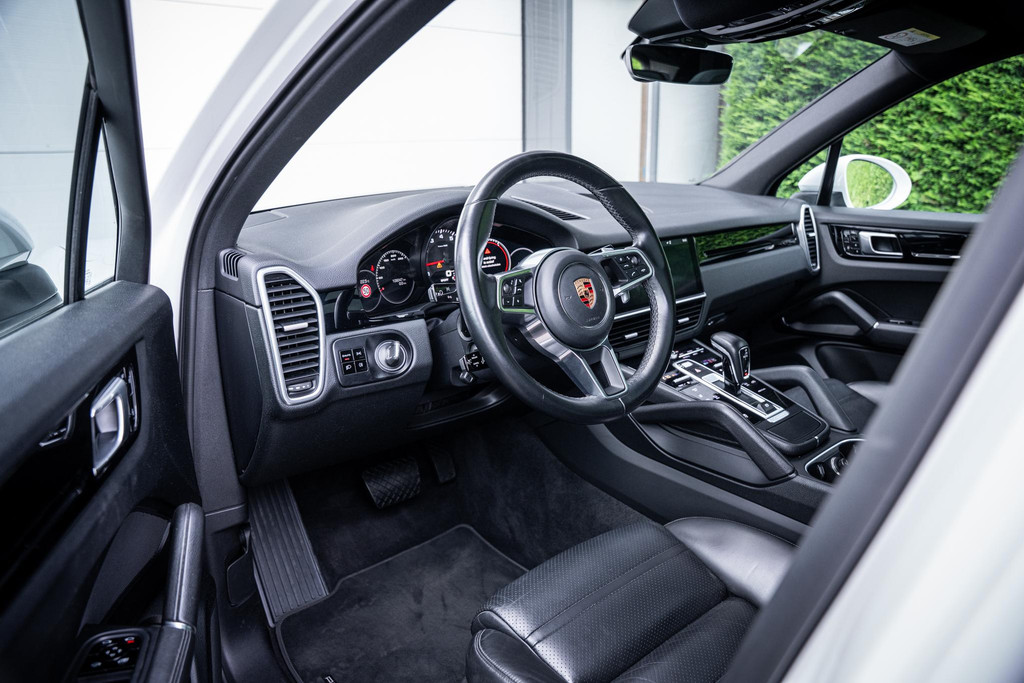 Porsche Cayenne 3.0 V6 340pk 54773260-2.jpg | Luitjes Car Company
