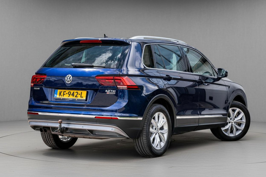 Volkswagen Tiguan 2.0 TSI 180pk 4Motion Highline 54800434-1.jpg | Luitjes Car Company