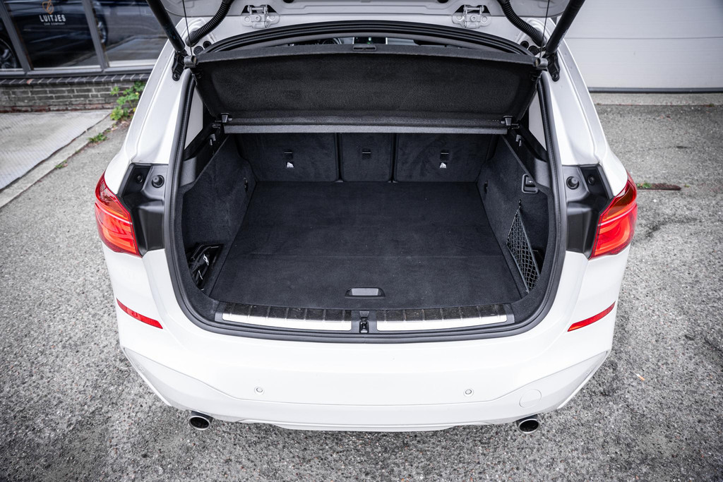 BMW X1 xDrive20i 192pk M-Sport 55046705-11.jpg | Luitjes Car Company