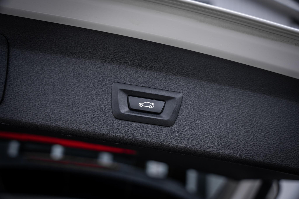 BMW X1 xDrive20i 192pk M-Sport 55046705-12.jpg | Luitjes Car Company