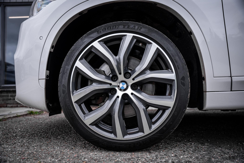 BMW X1 xDrive20i 192pk M-Sport 55046705-15.jpg | Luitjes Car Company