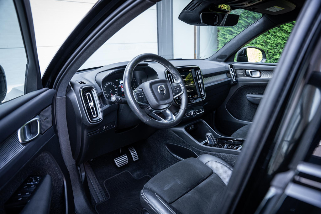 Volvo XC40 1.5 T5 Recharge R-Design 55713285-2.jpg | Luitjes Car Company
