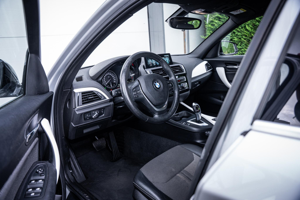 BMW 1 Serie 118i AUT8 High-Executive Urban 56231095-2.jpg | Luitjes Car Company