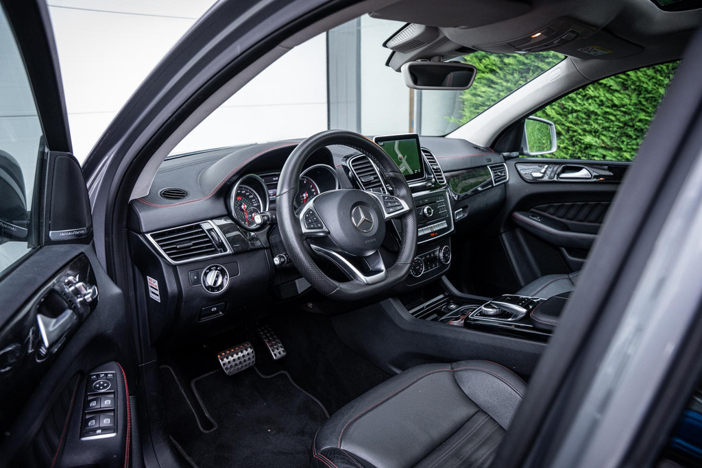 Mercedes-Benz GLE Coupé 400 AMG 4MATIC 56316401-2.jpg | Luitjes Car Company