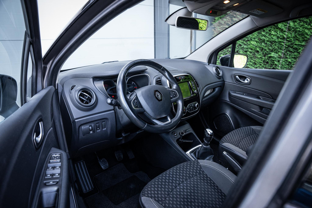 Renault Captur 1.2 TCe 120pk AUT Intens 56463891-2.jpg | Luitjes Car Company