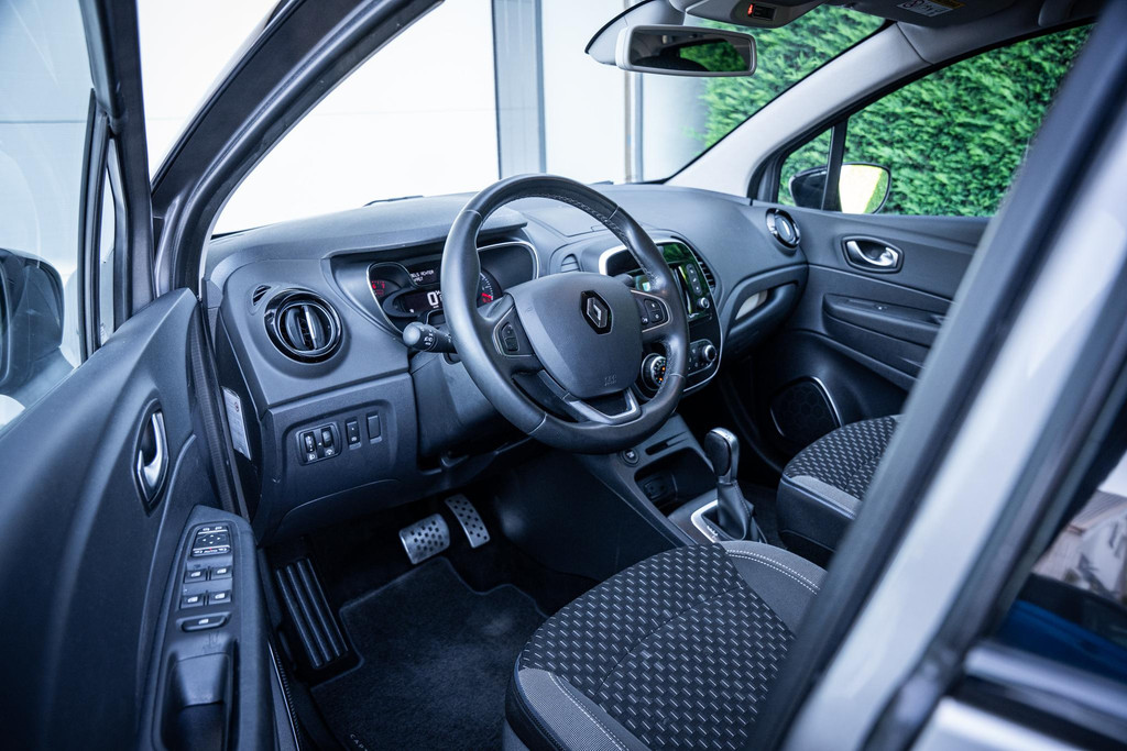 Renault Captur 1.3 TCe 150pk AUT-6 Intens 57092659-2.jpg | Luitjes Car Company