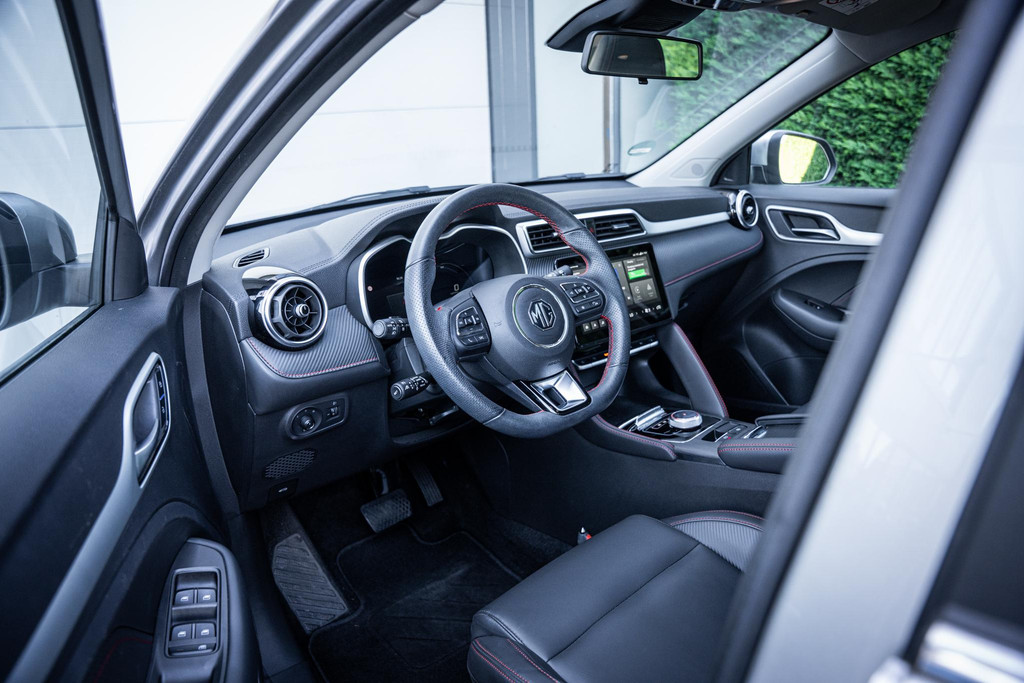 MG ZS EV Long Range Luxury 70 kWh 57093176-2.jpg | Luitjes Car Company