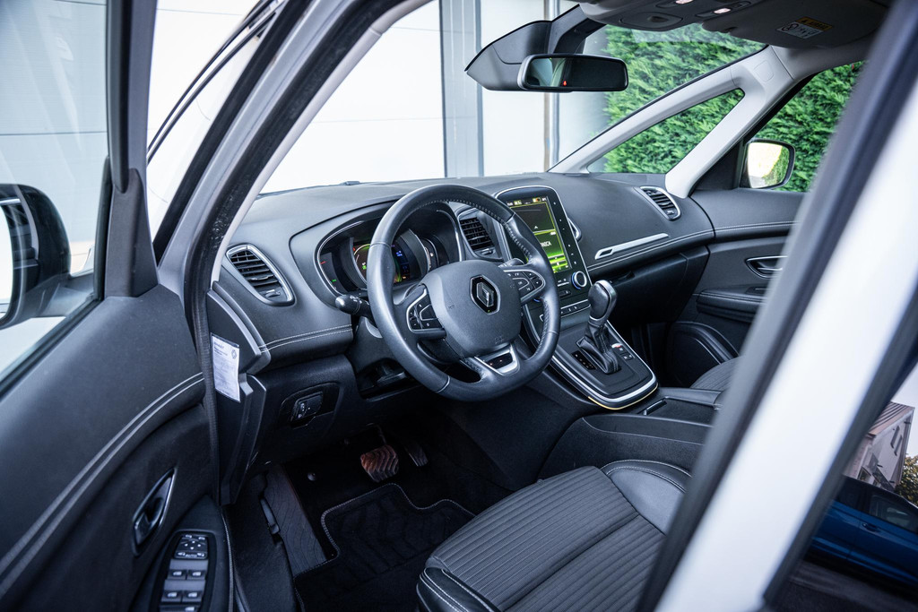 Renault Scénic 1.3 TCe 140pk AUT-7 Intens 57093720-2.jpg | Luitjes Car Company