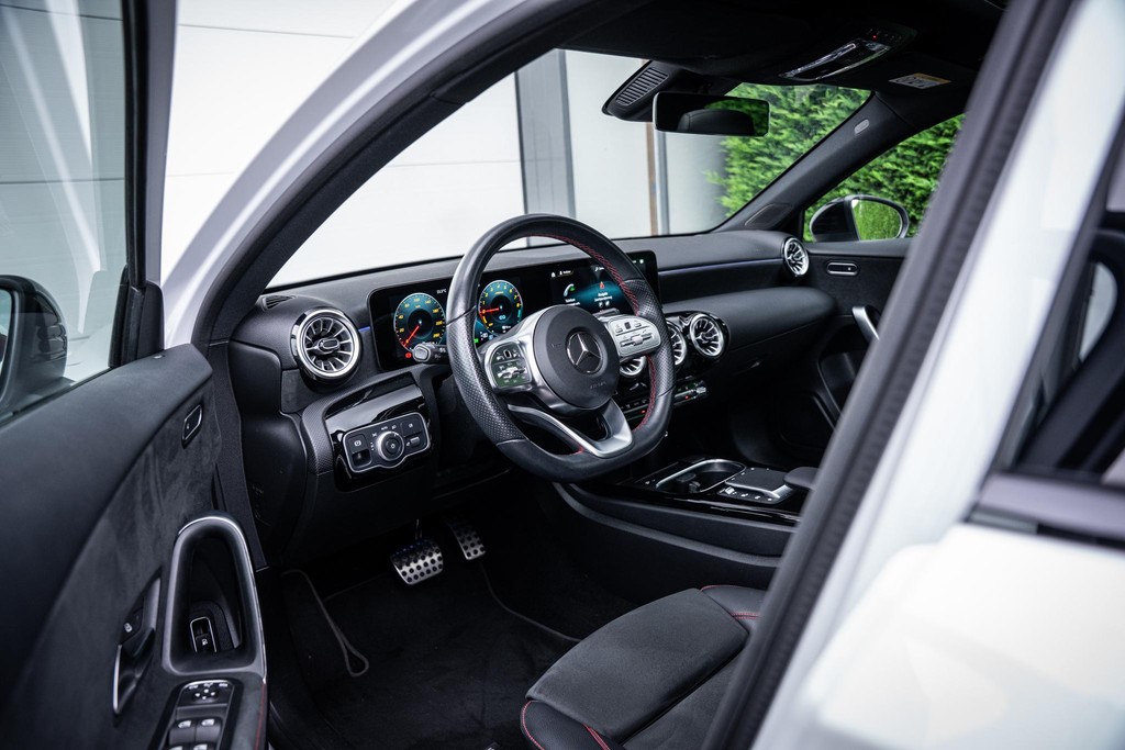 Mercedes-Benz A-Klasse 250e AMG Line 57107595-2.jpg | Luitjes Car Company