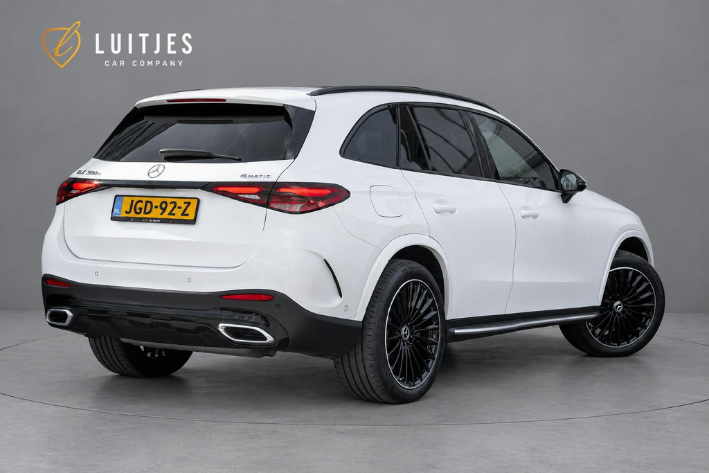 Mercedes-Benz GLC 300e 4MATIC AMG Line 57303389-1.jpg | Luitjes Car Company