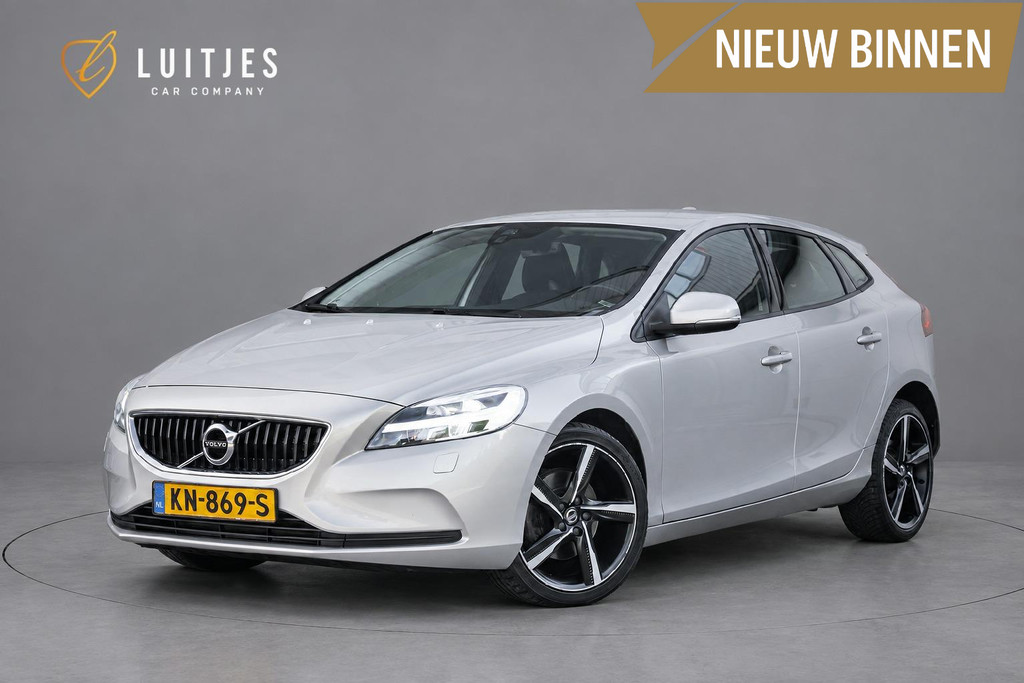 Volvo V40 2.0 T2 Nordic+ 57303996-0.jpg | Luitjes Car Company