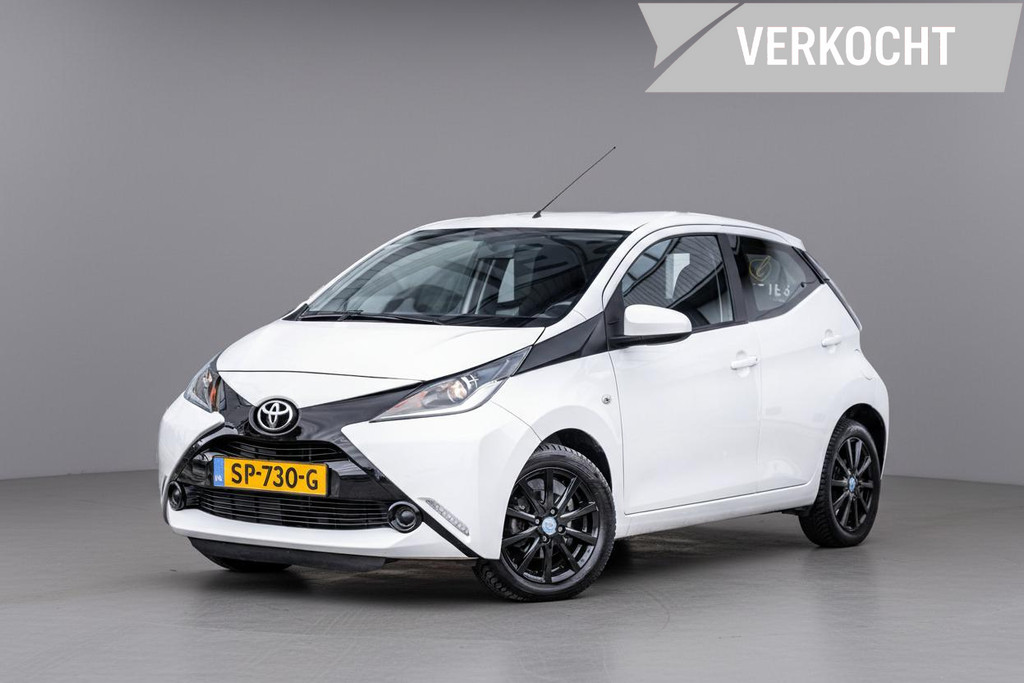 Toyota Aygo 1.0 VVT-i x-Play 54235821-0.jpg | Luitjes Car Company